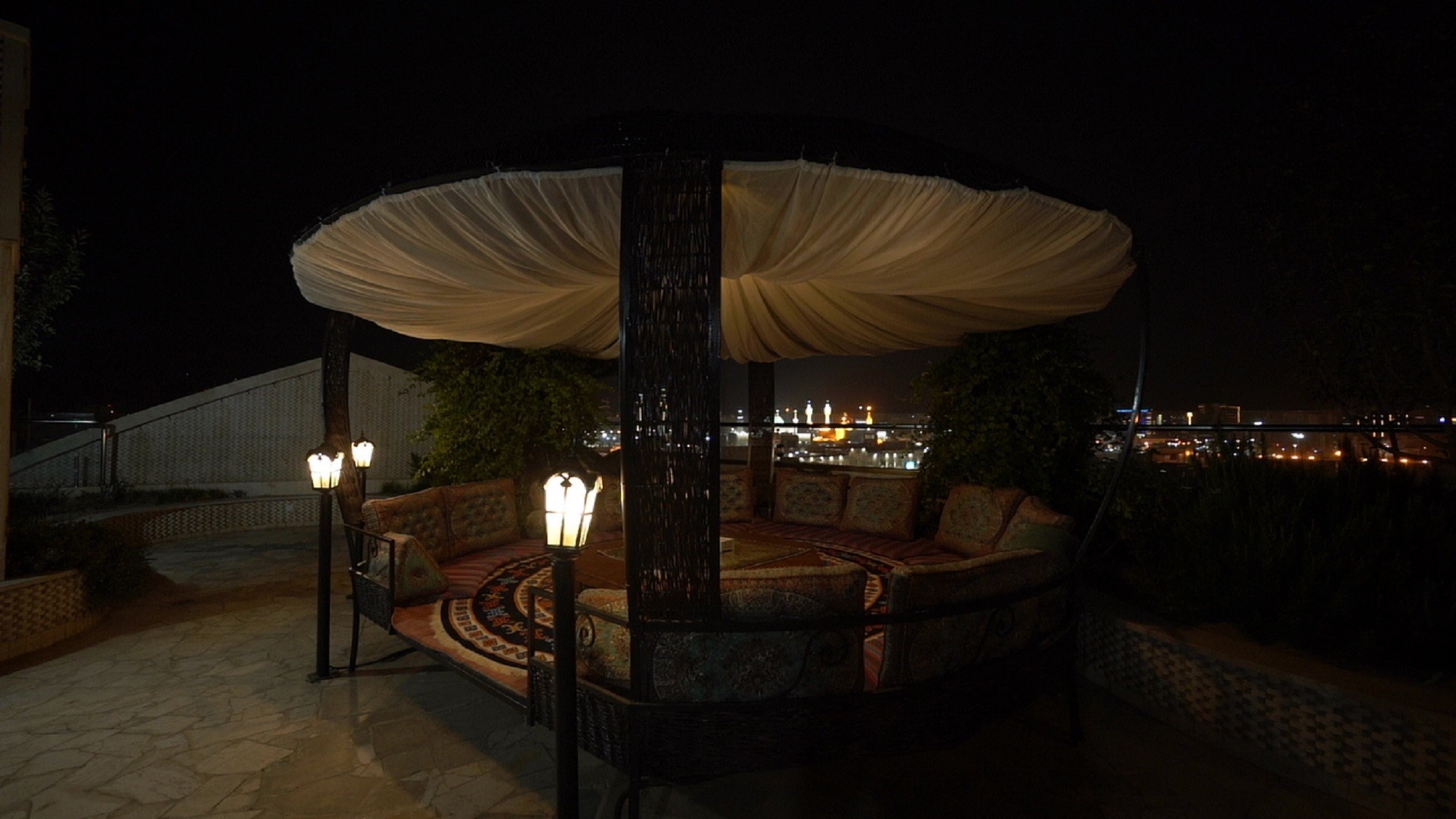 hotel-img